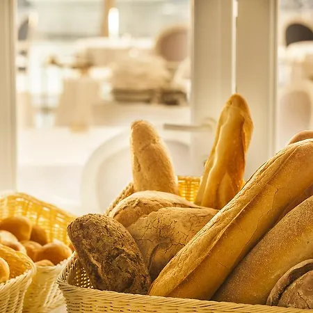 Regina Isabella-resort Restaurant מלון 5*