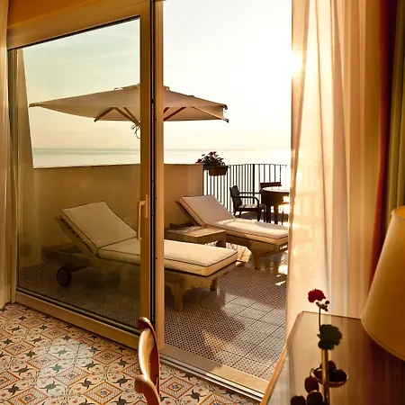 Regina Isabella-resort Restaurant Ísquia