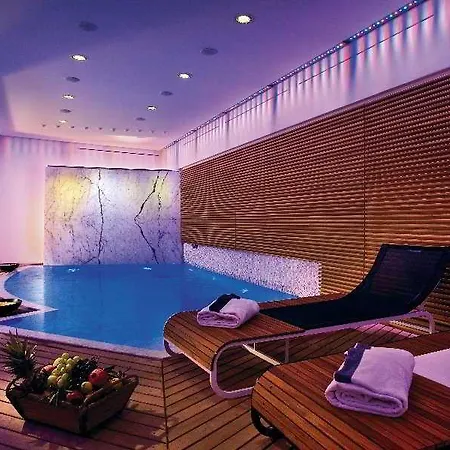 Hotel Regina Isabella-resort Restaurant 5*