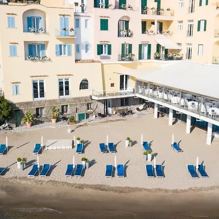 Hotel Regina Isabella-resort Restaurant