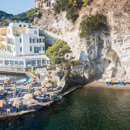 Regina Isabella-resort Restaurant